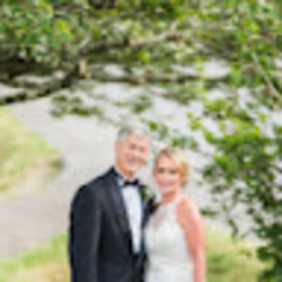 Meet your Posher, Pam - Picture 1 of 1